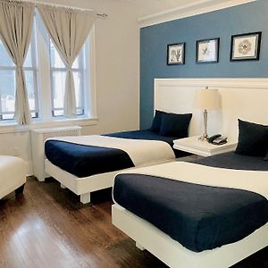 Standard Zimmer mit zwei Einzelbetten